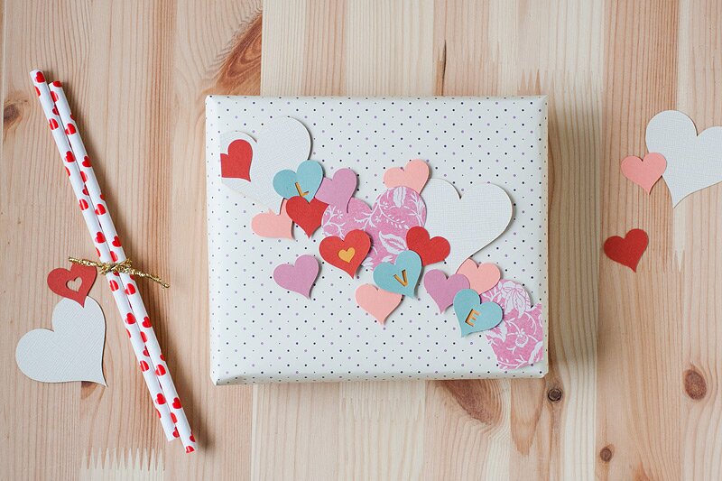 3D love hearts gift wrap // anastasia marie